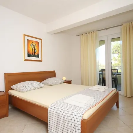 Family Friendly With A Swimming Pool Okrug Gornji, Ciovo - 10401 Apartament Trogir