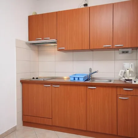 Apartament Family Friendly With A Swimming Pool Okrug Gornji, Ciovo - 10401 *