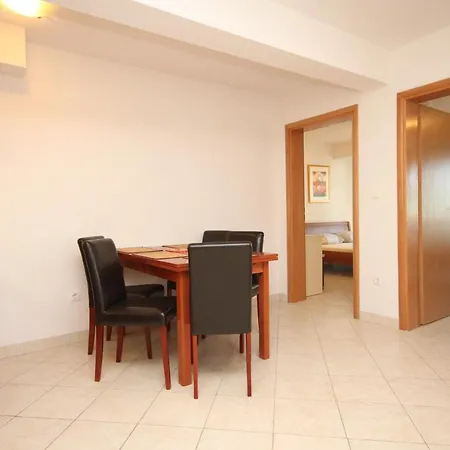 Family Friendly With A Swimming Pool Okrug Gornji, Ciovo - 10401 Apartament Trogir