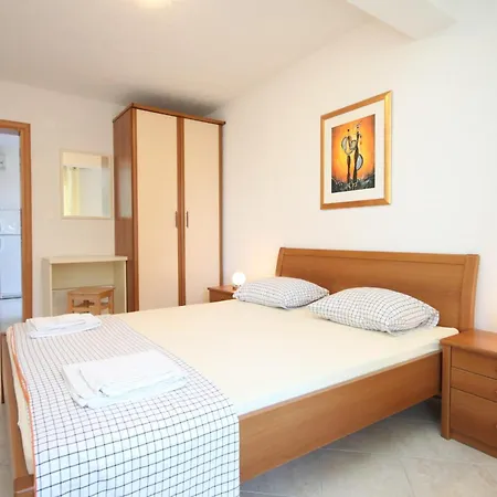 Apartament Family Friendly With A Swimming Pool Okrug Gornji, Ciovo - 10401 *