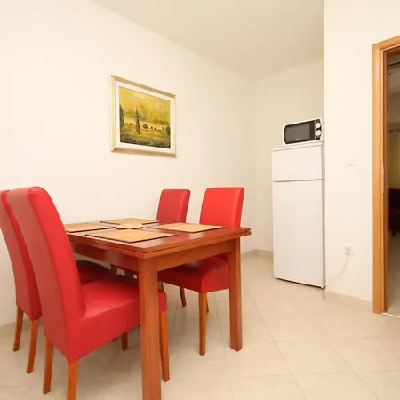 Apartament Family Friendly With A Swimming Pool Okrug Gornji, Ciovo - 10401 *