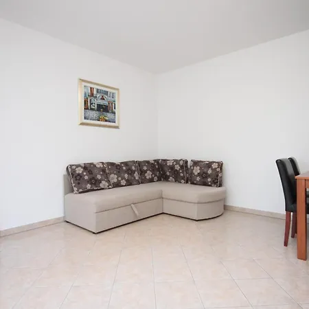Apartament Family Friendly With A Swimming Pool Okrug Gornji, Ciovo - 10401 *